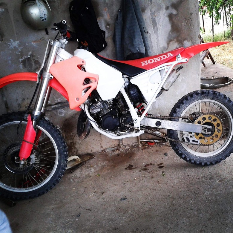 Honda 125cc 2t Mert Yasak 39 S Bike Check Vital Mx