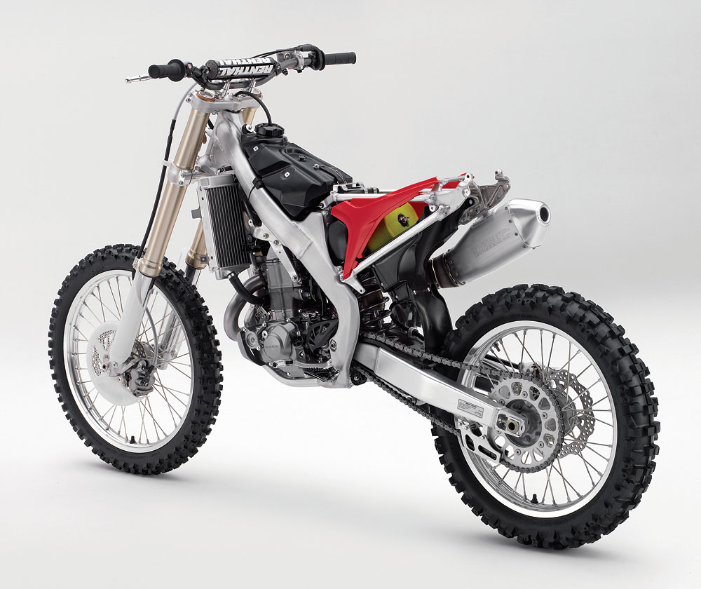 2009 Honda CRF450R First Look 2009 Honda CRF450R Motocross