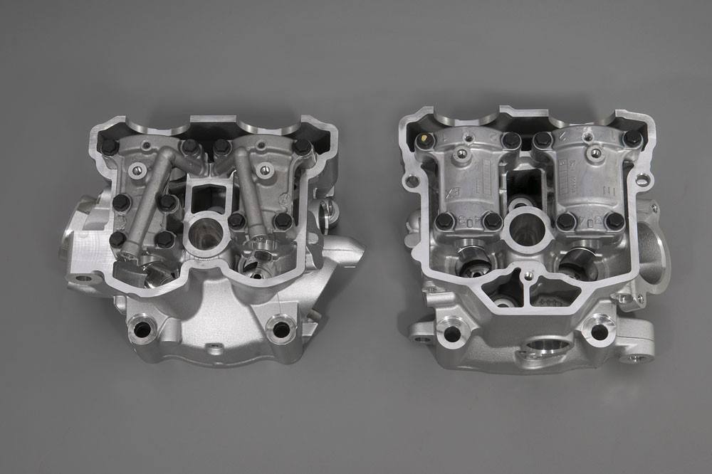 2010 Yamaha YZ450F valve train '09/'10 First Look 2010 Yamaha YZ450F