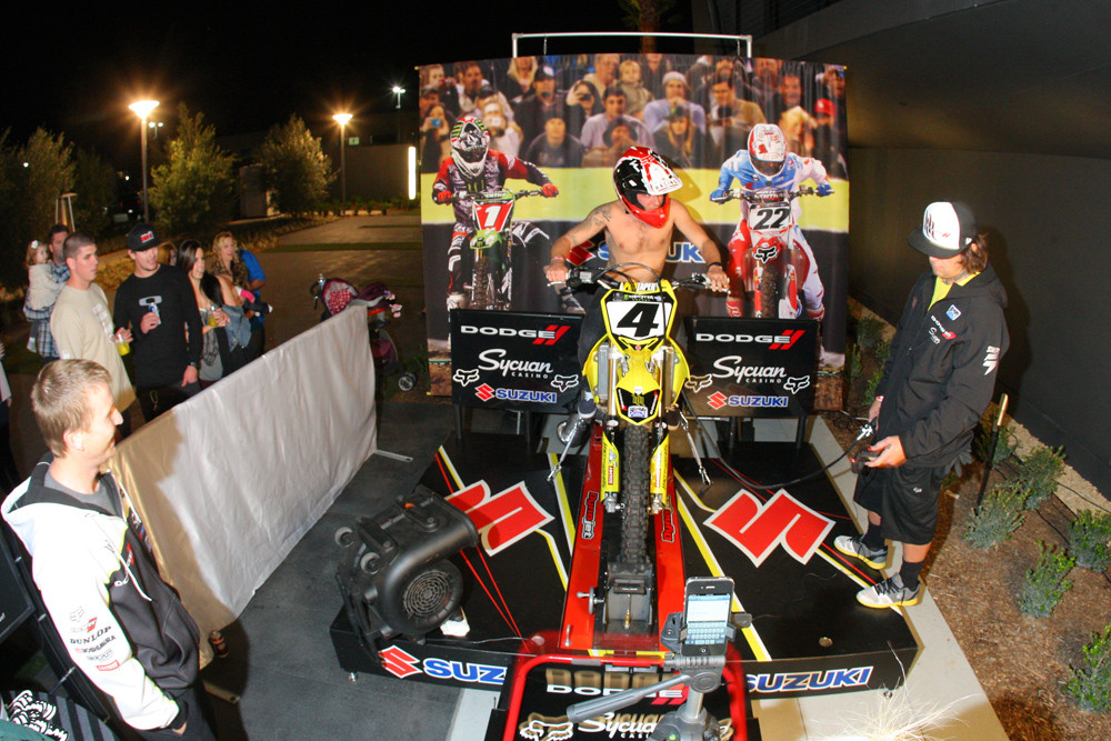 RCH start simulator Open House Fox Racing Motocross Pictures