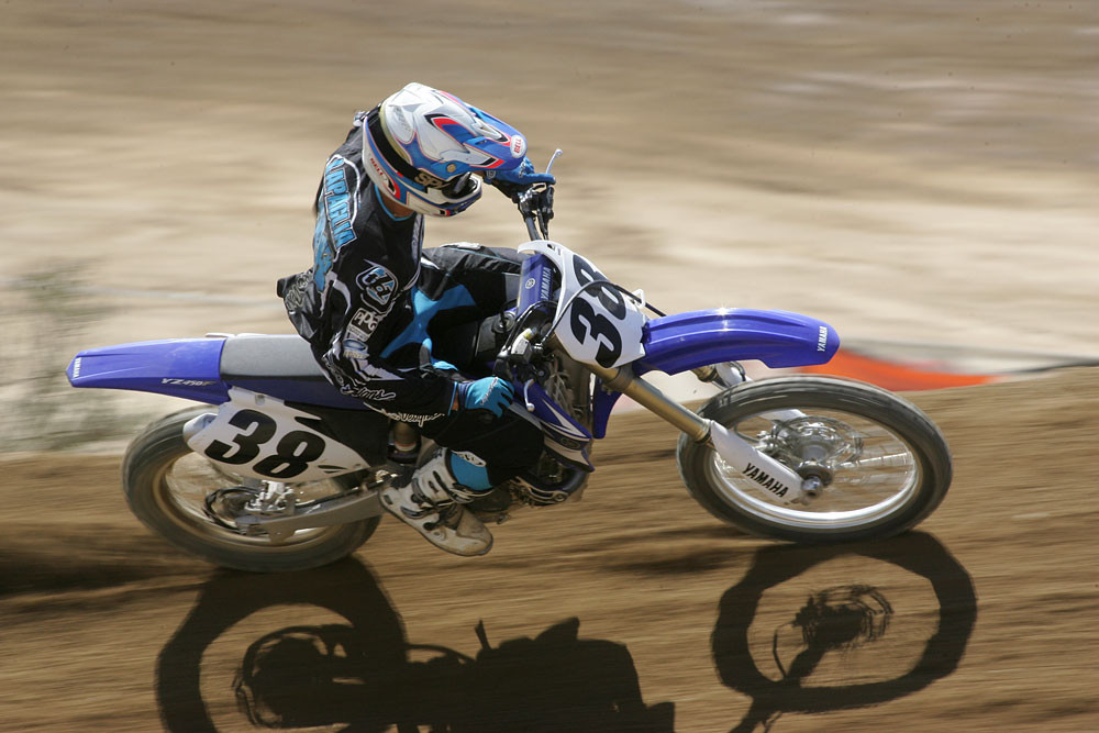 2008 Yamaha YZ450F 1 First Look Riding the 2008 Yamaha YZ450F