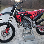 2002 CR125
