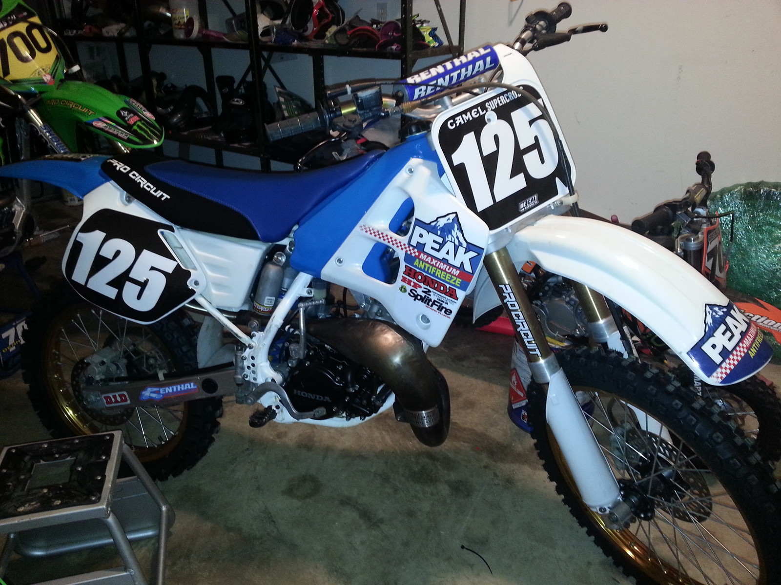 Denn700's 1992 Eric Kehoe Factory Honda made to look like