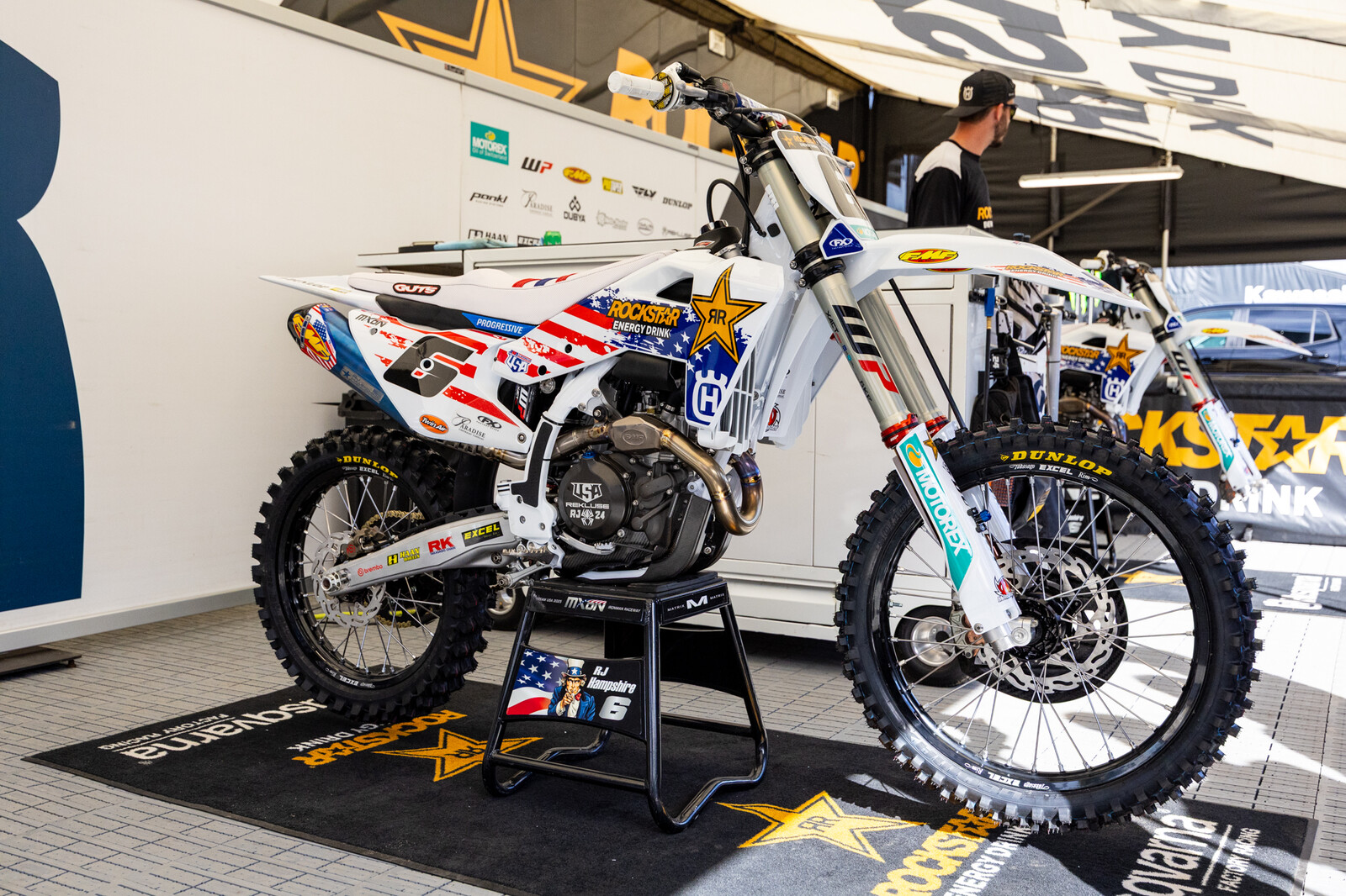 PitBits MXoN-221.jpg?VersionId=LfYF 2xmFfpOFl1