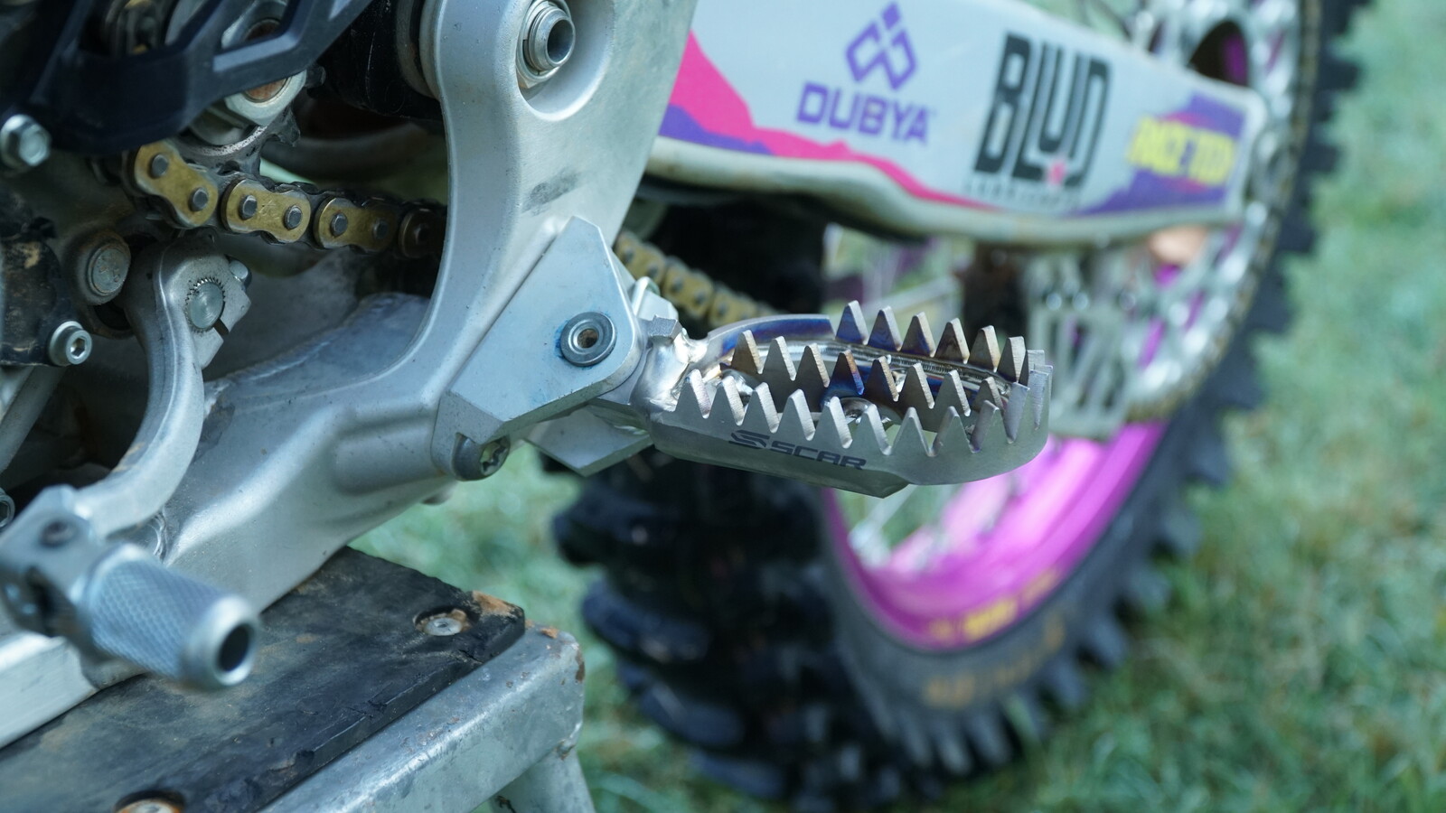 Tested | Scar Titanium Gripper Footpegs - Motocross Feature - Vital MX