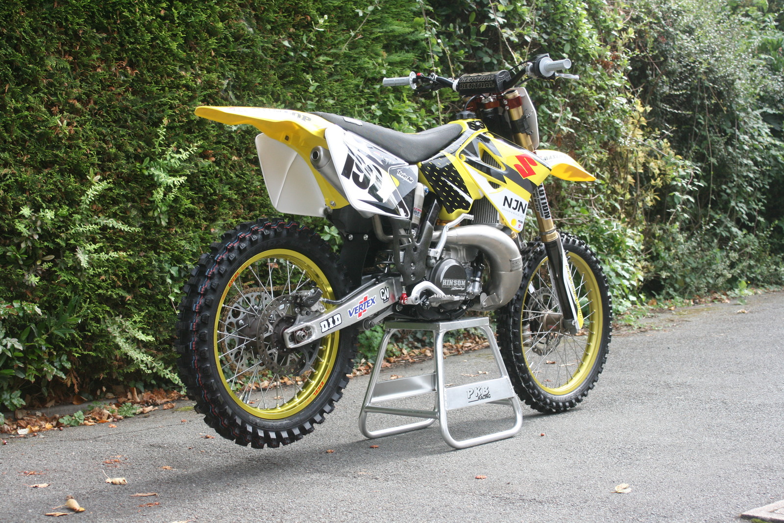 Suzuki RM250 2008 - Foxhill VMXdN 2023 Build - RussB's Bike Check