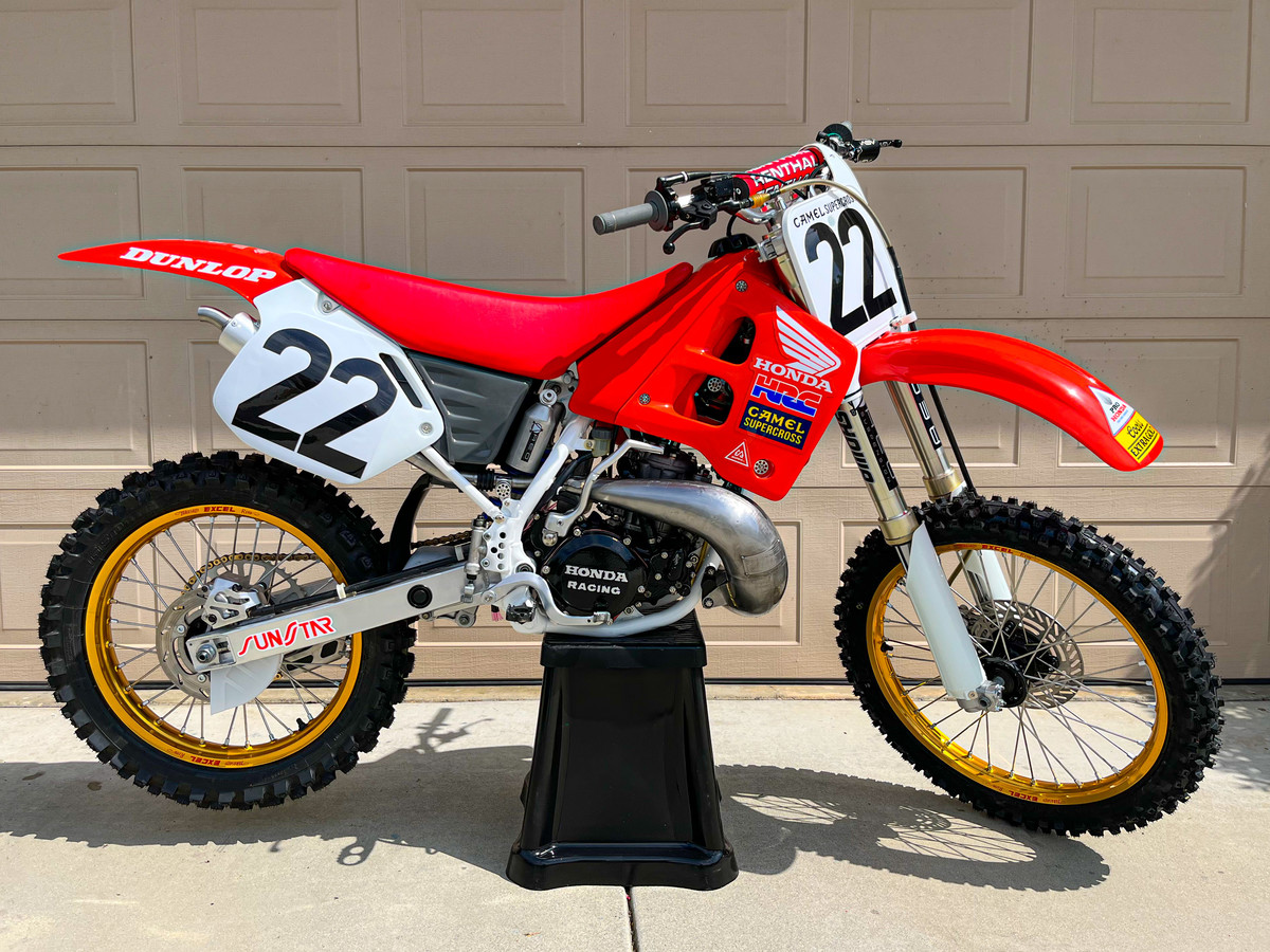 044E848C-B00B-4226-8214-C399001809BB