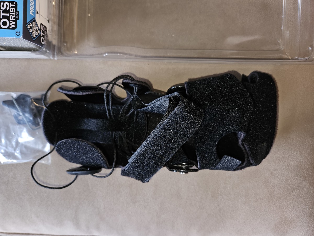 New Allsport Dynamics Carbon Fiber Wrist Brace, Size Large 145