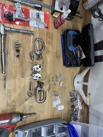 49FB7B2E-0B5B-418D-AEE1-E5538F023E9A 4 5005 c