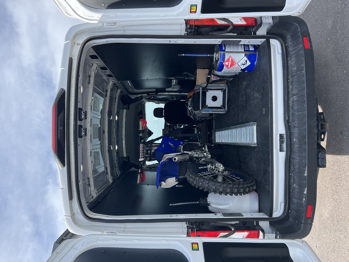 9DB98F6E-8490-4C76-B1D5-0A249E601086