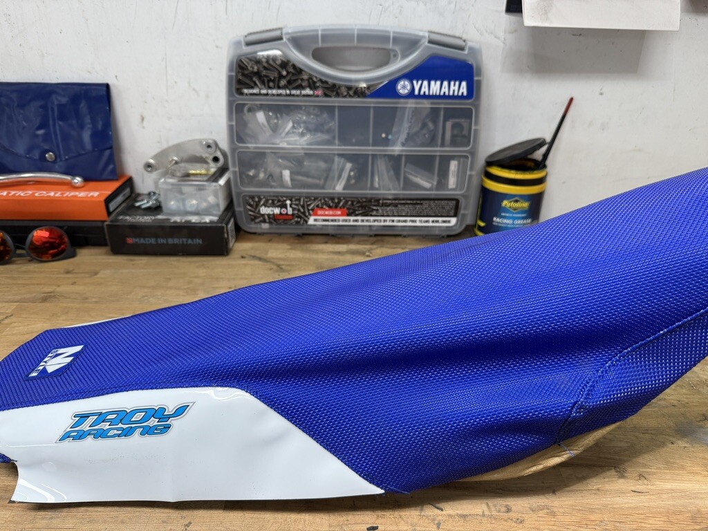 E5A3C227-CBBC-4717-9ED8-B59A493C1168 1 105 c