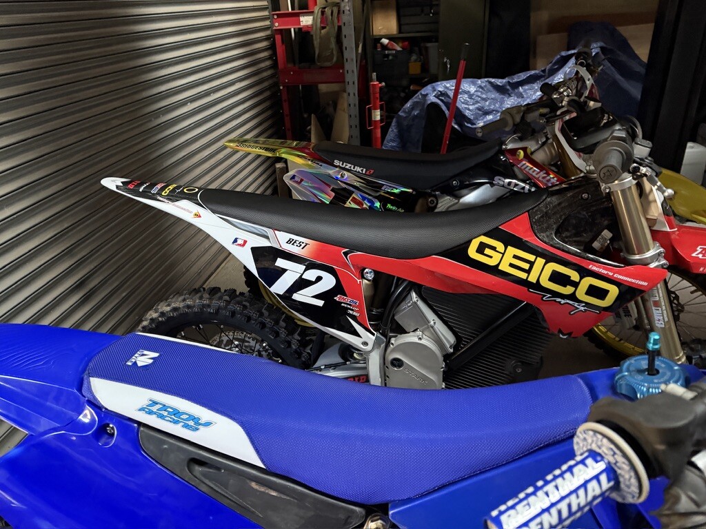 FD2B8705-6071-4232-843E-A44160D8D4B1 1 105 c.jpeg?VersionId=Xd