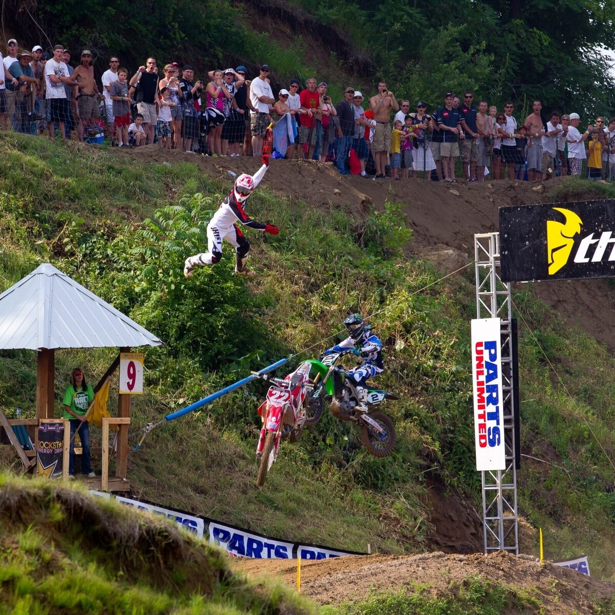 IMG 0211 3.jpeg?VersionId=zClj2hiHR.