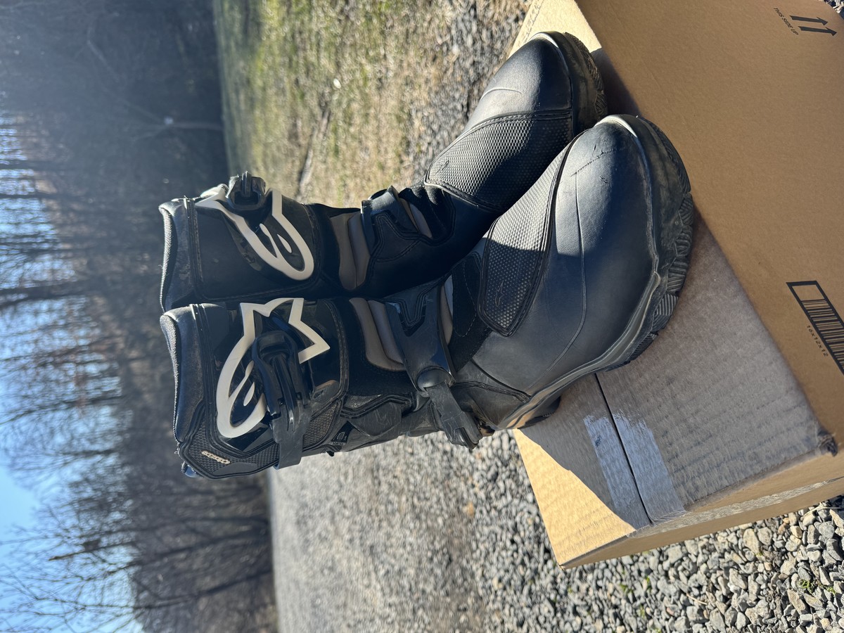 Triumph X Alpinestars Belize DryStar® Boots | Triumph Direct - View #2