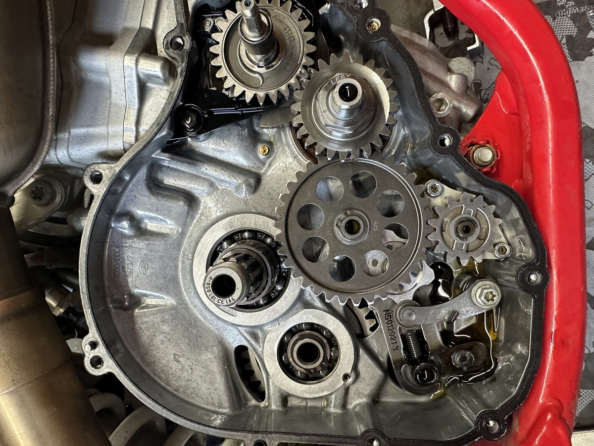 KTM updated 250/350 oil pump gear Tech Help/Race Shop Motocross