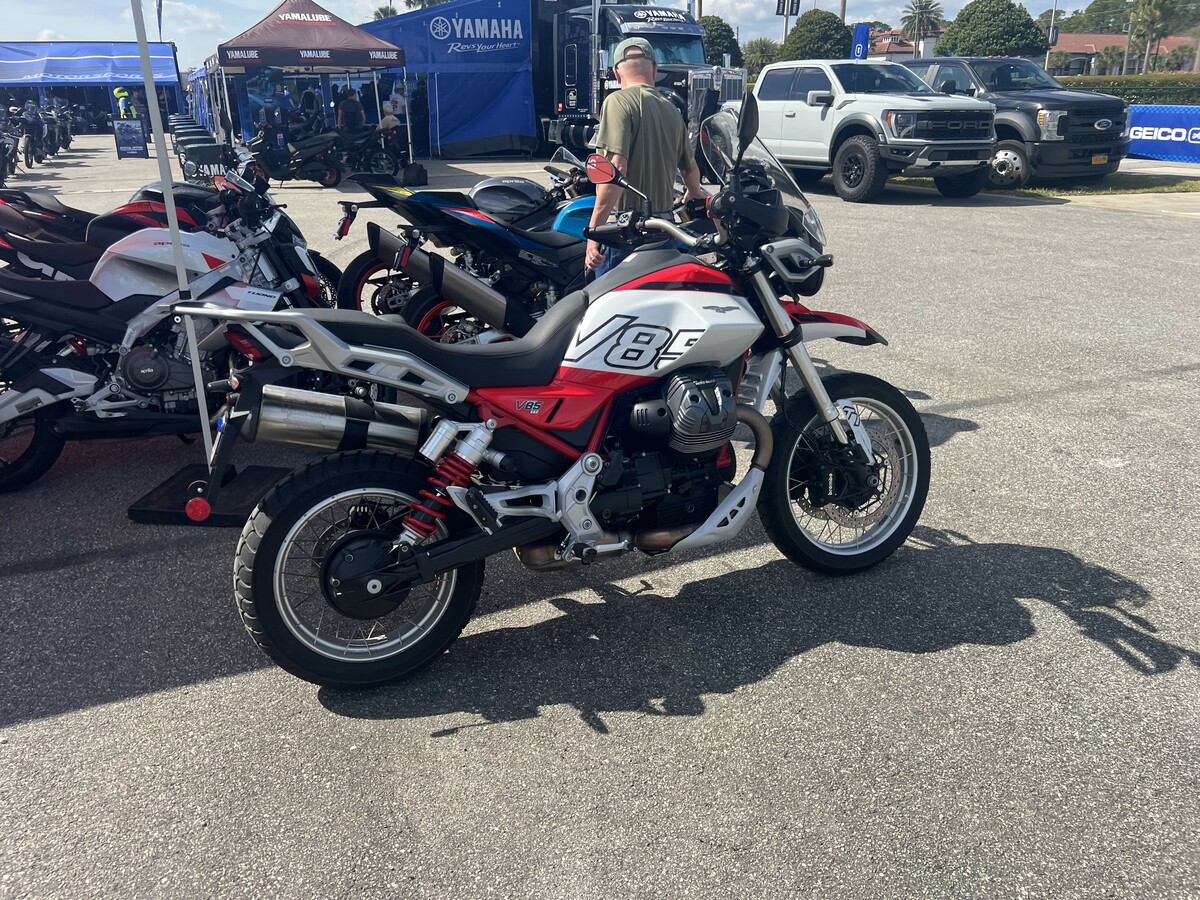 IMG 2592 4.jpeg?VersionId=KTocliIU