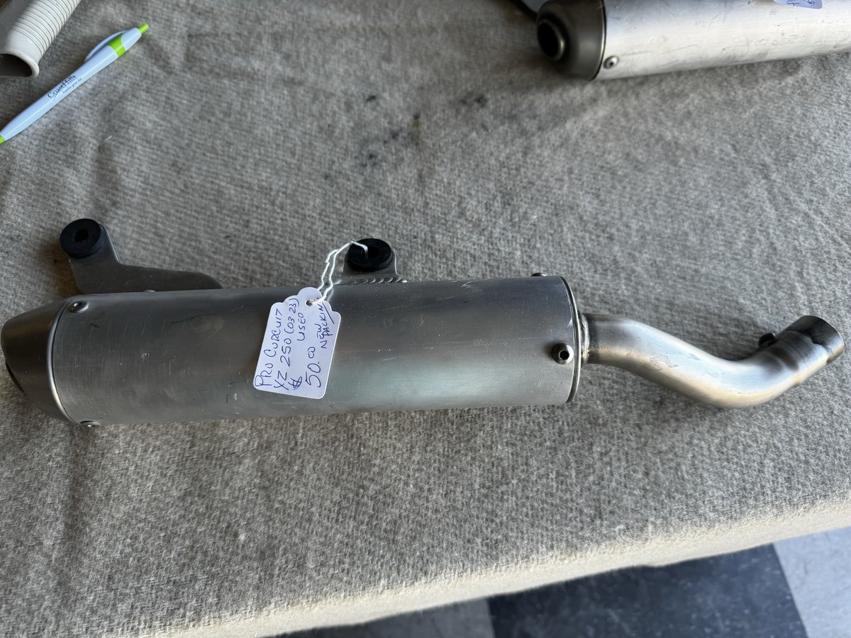 YZ Silencers (250) / Spark Arrestor For Sale/Bazaar Motocross