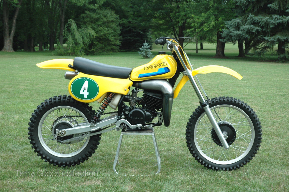 Suzuki RH250