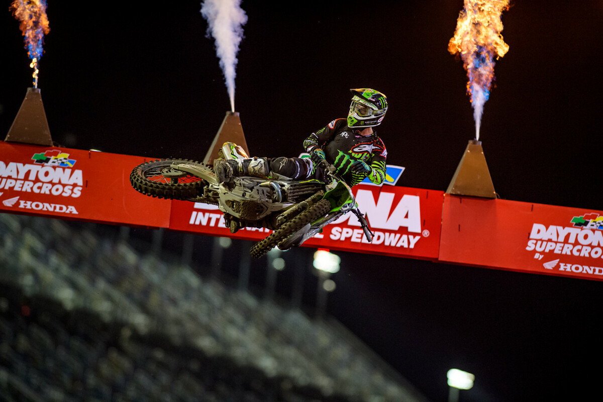 TOMAC-WIN-9-2017-DAYTONA-2.JPG?VersionId=nOgbsFm9Ps2151bowCAJAaoT
