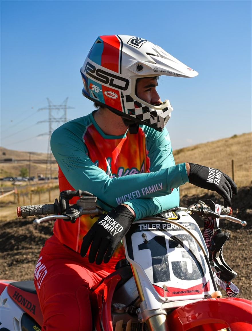 cac24654-f5cc-49b4-adec-299910fdff14