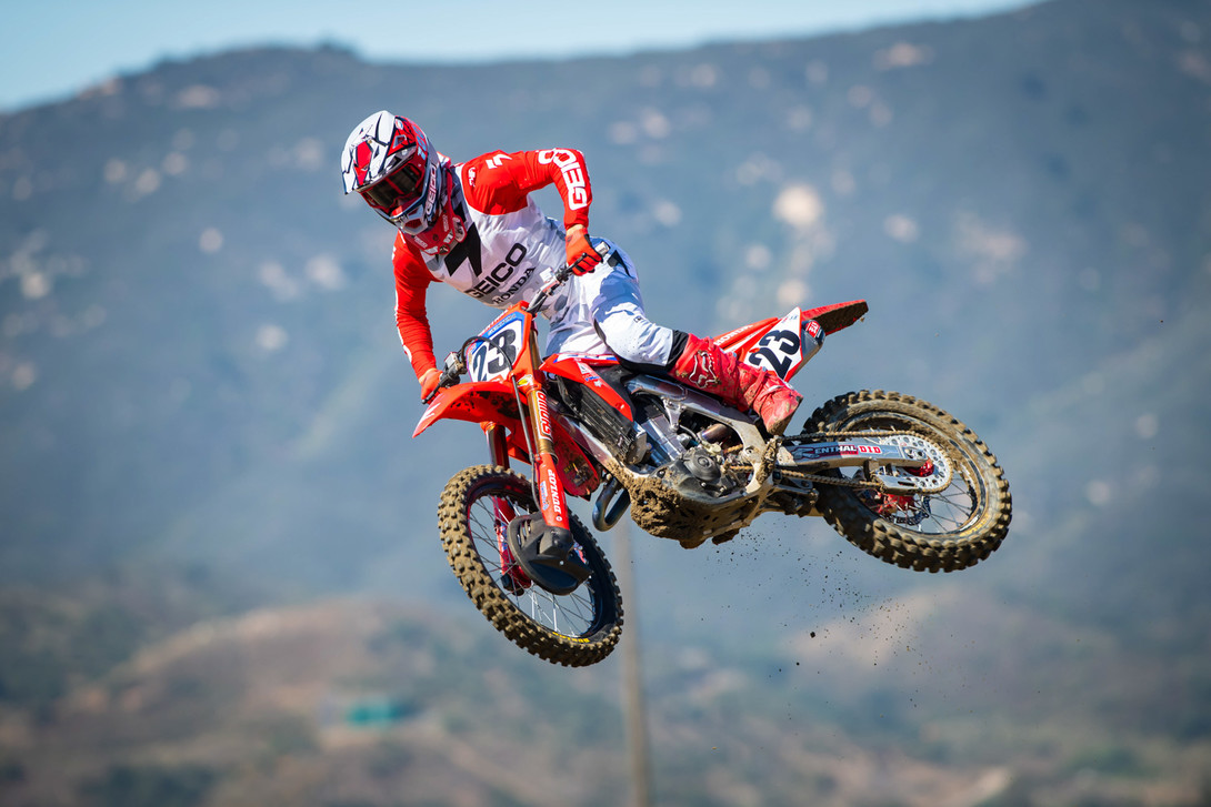 68A829C2-482D-4DB5-AC42-78C85604DE9C